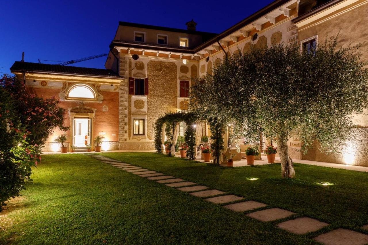 باسترينغو Villa Padovani Relais De Charme - Adults Only المظهر الخارجي الصورة